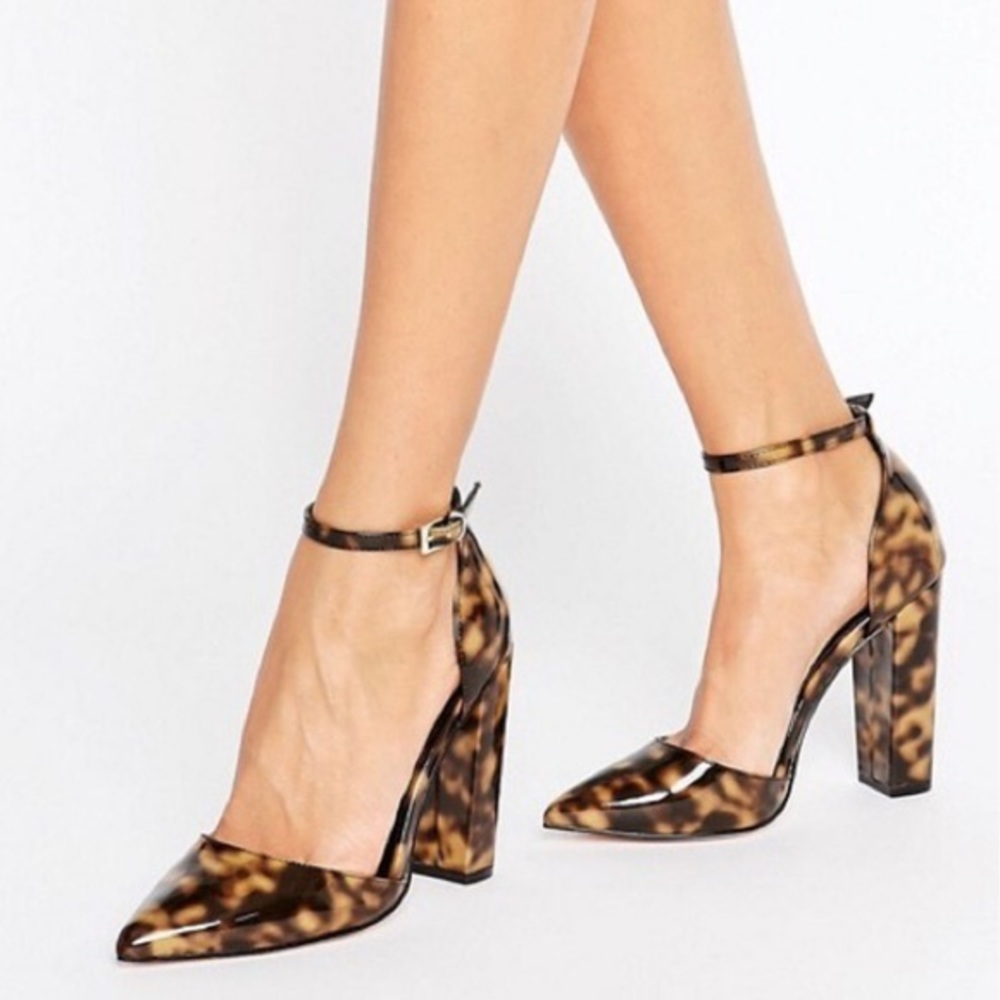 ASOS Penalty Tortoise Anne Strap Heels Size 8